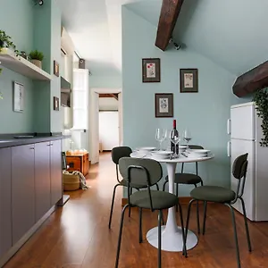 The Rent - Flat In Brera District , Milan Italy