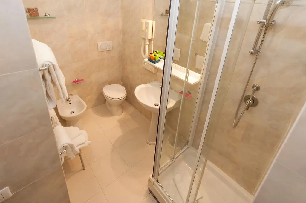 Hotel San Luca Cortona 4*,