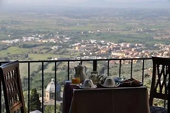 Hotel San Luca Cortona Italy